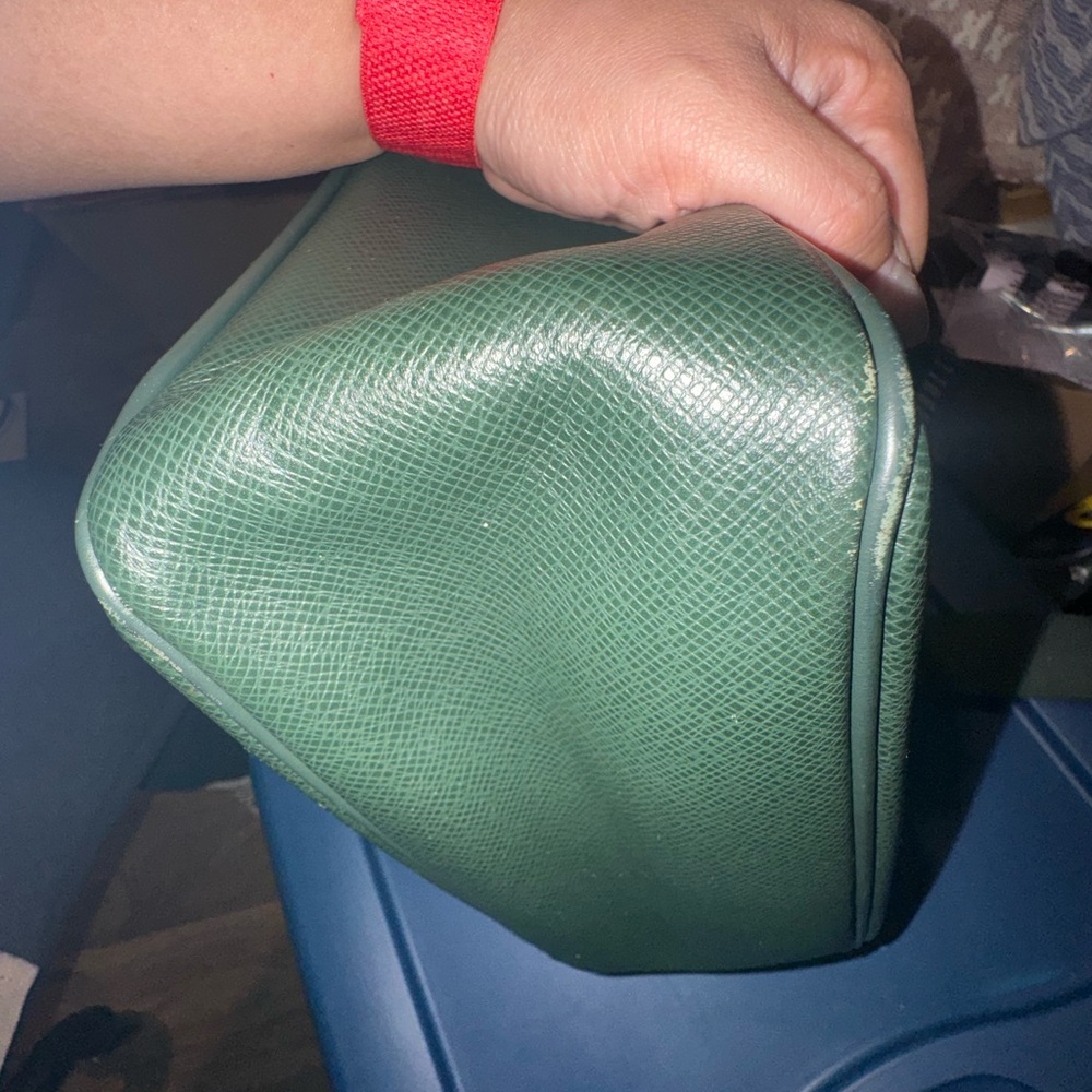 Louis Vuitton Taiga Yaranga in Green Made July 2001 - Picture 4 of 16